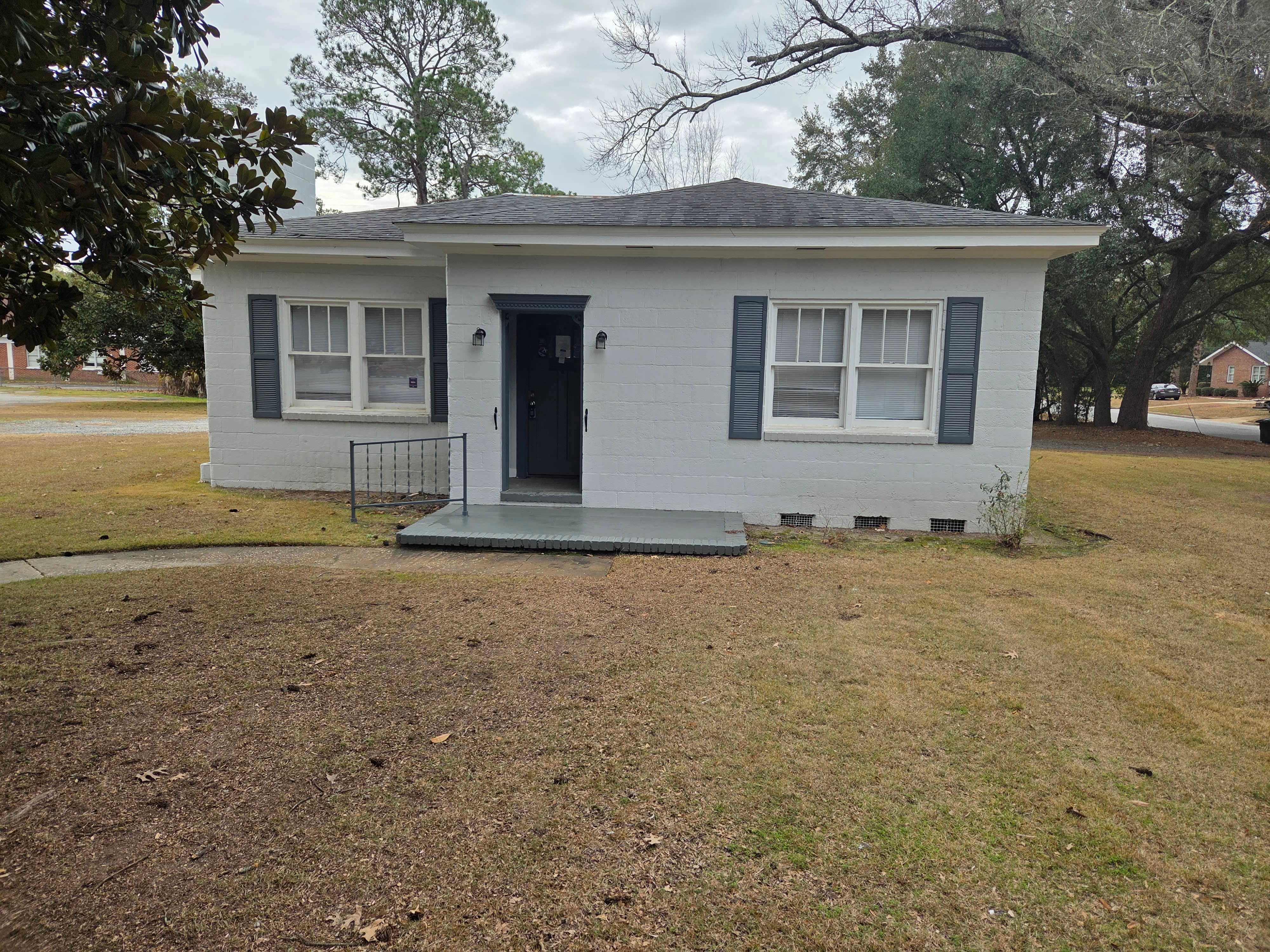1108 W 3rd Ave – photo 1 of 2