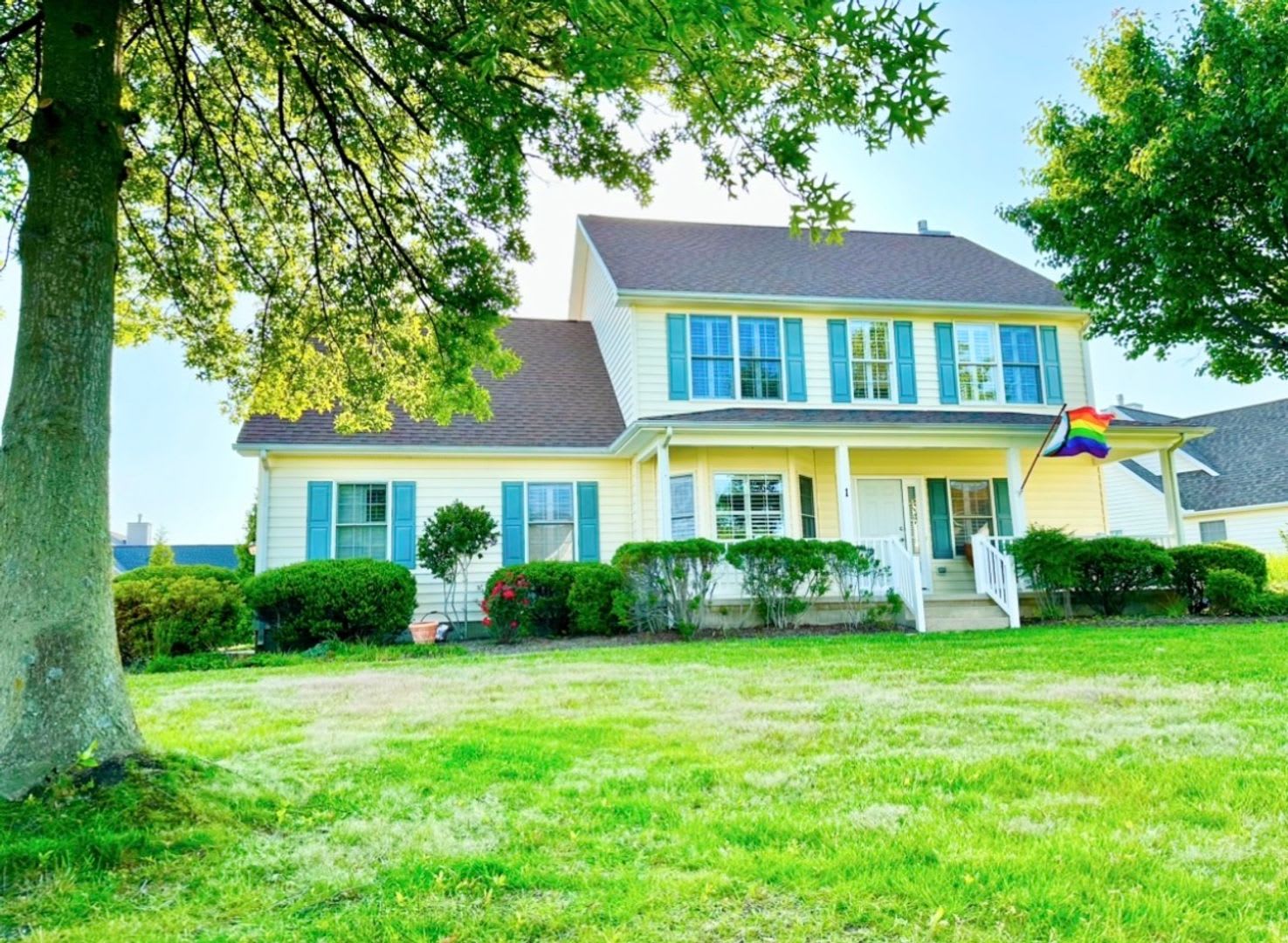 Waterfront Home along Country Club Rd. in the amenity rich private community of Kinsale Glen. – photo 1