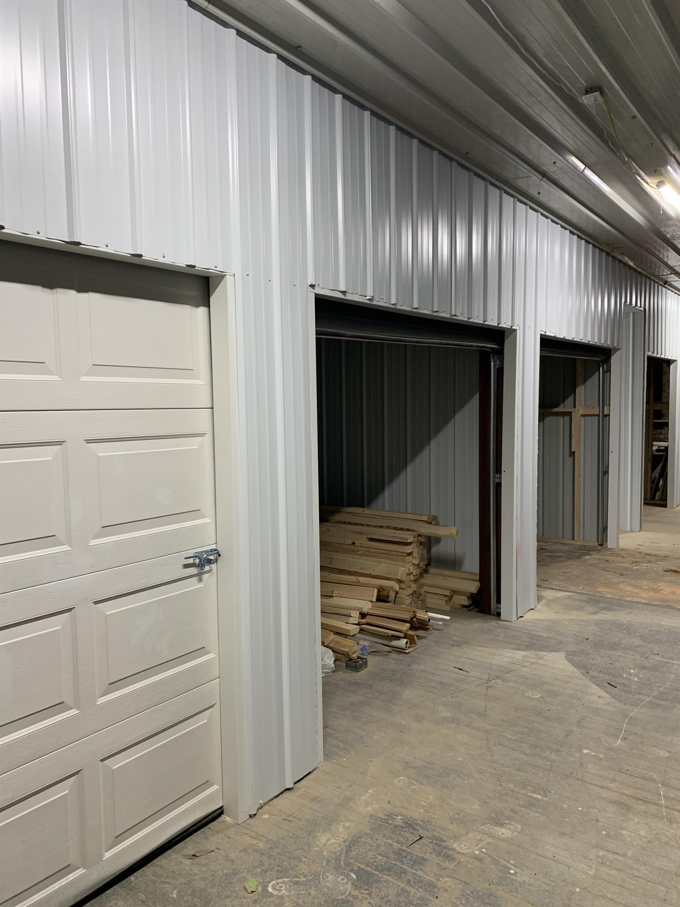 3032 Maumee Avenue – photo 1