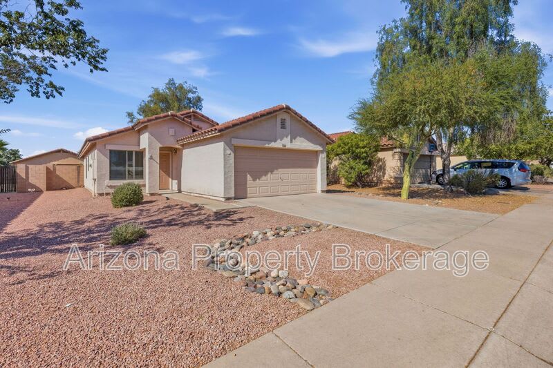 14823 W. Redfield Rd. – photo 1