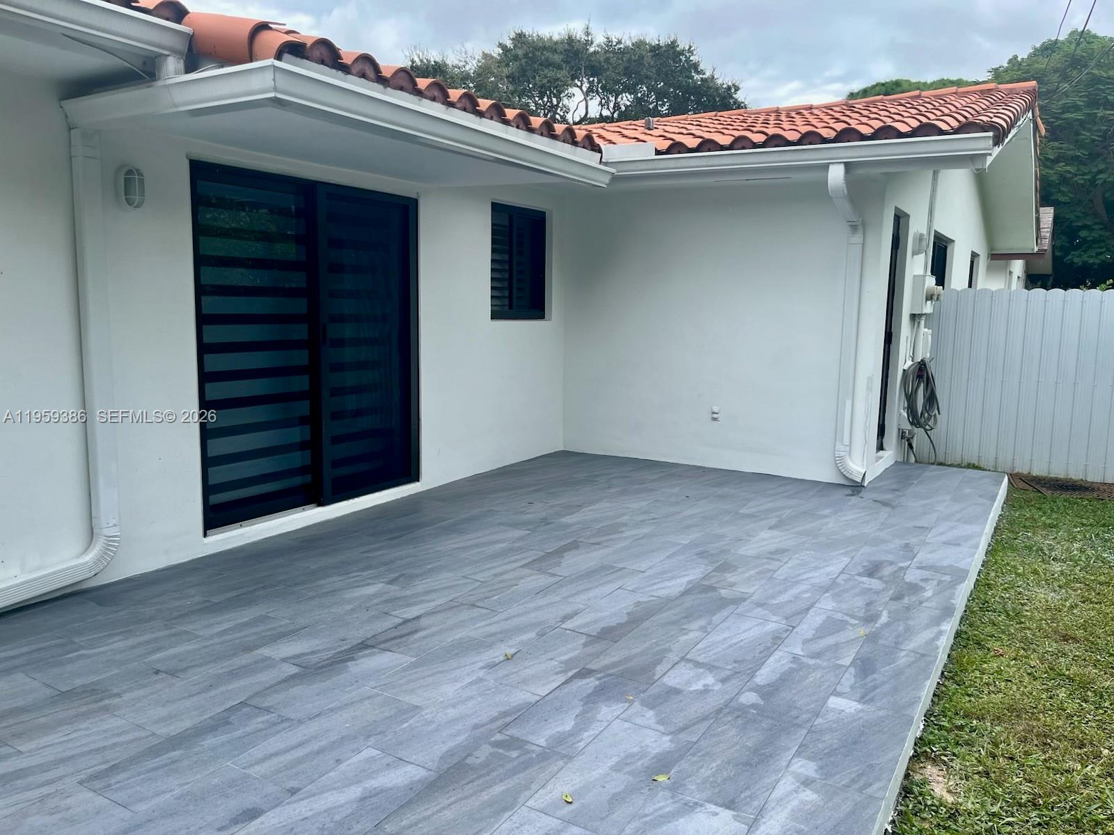 6004 Nw 38th St – photo 1 of 5