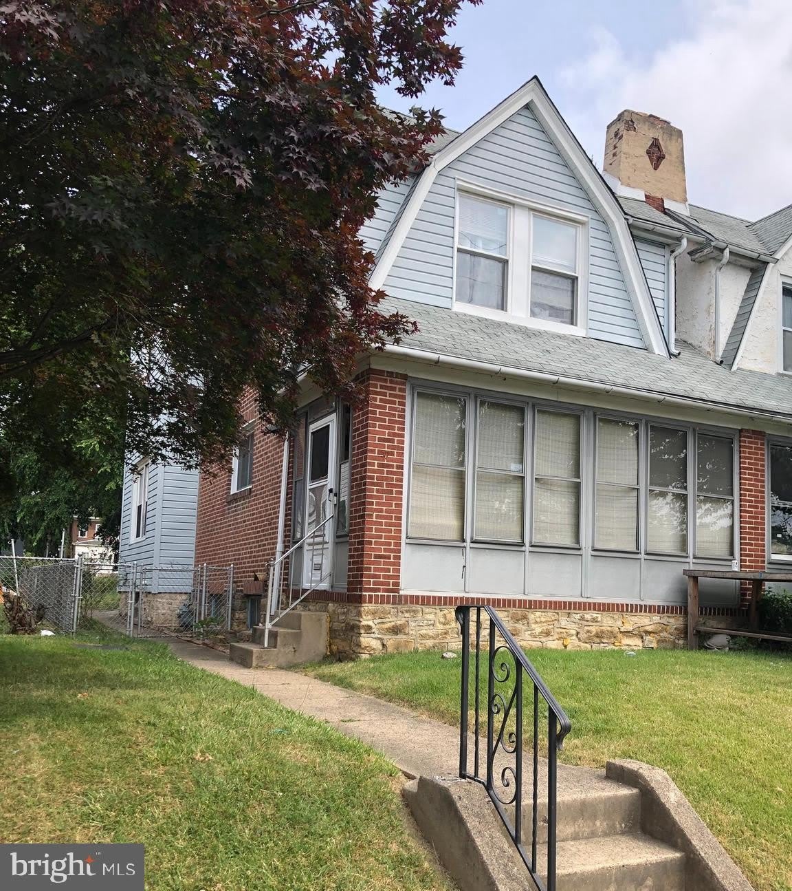 726 E 18TH Street – photo 1