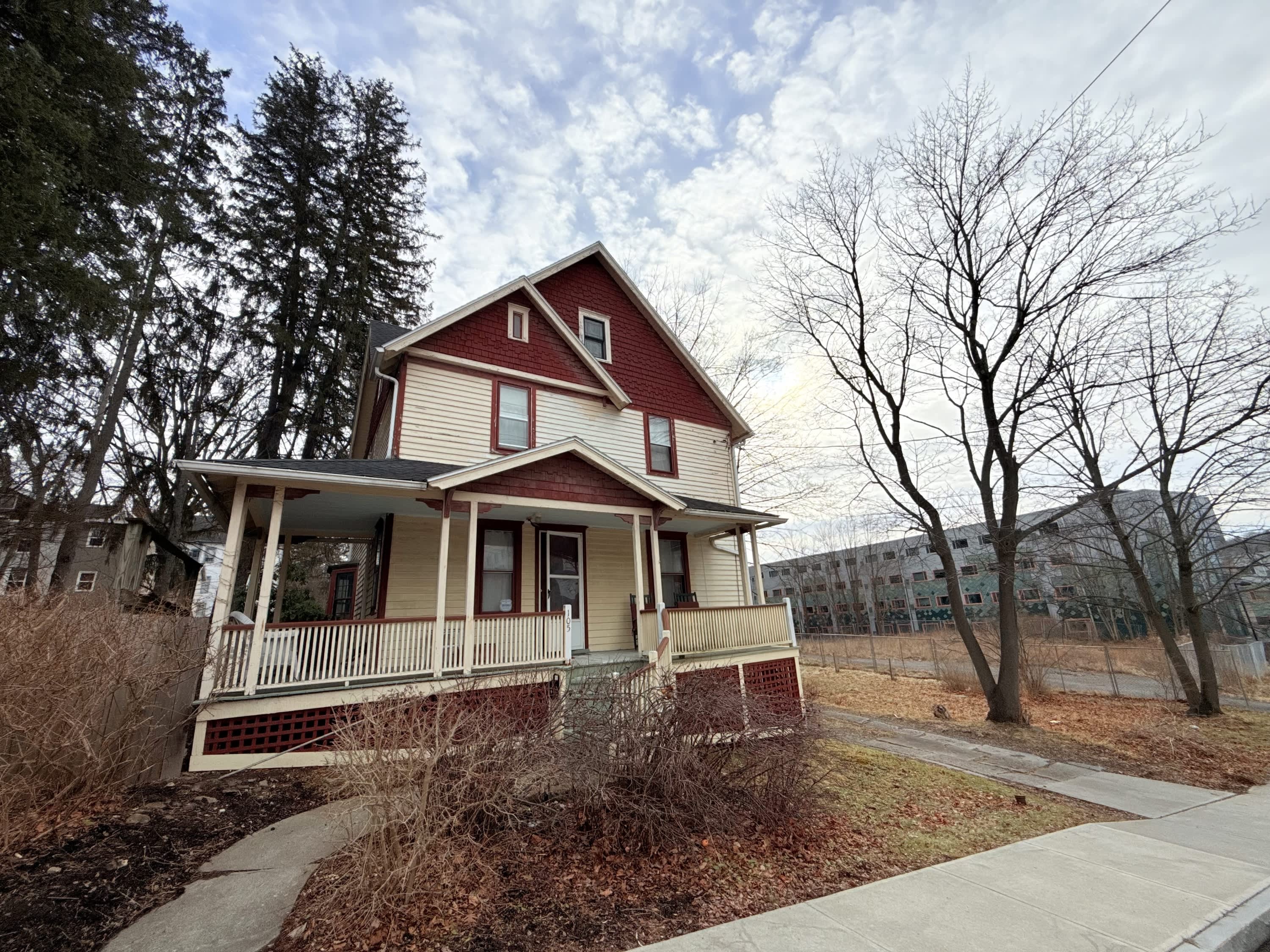 105 Valentine Place – photo 1 of 529