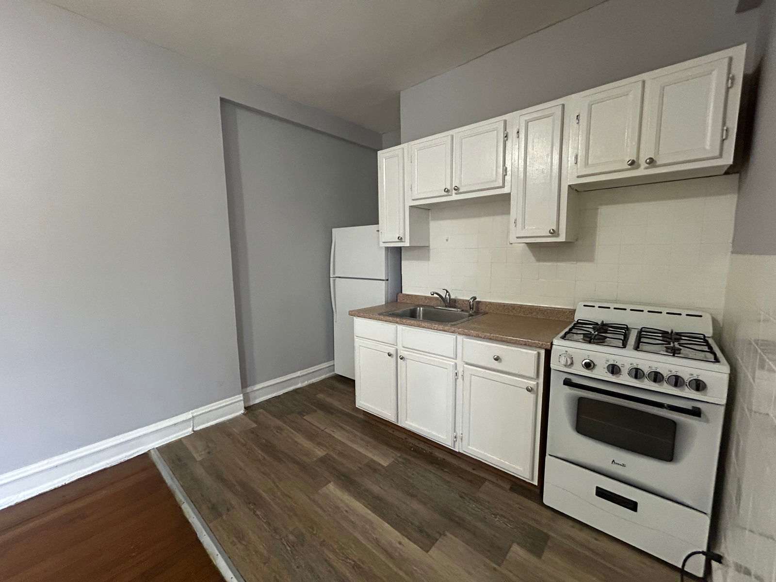 6948 North Ashland Boulevard – photo 1