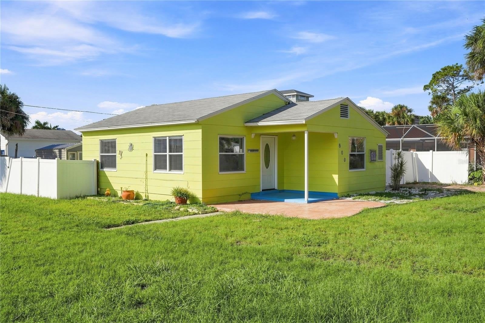 600 79TH Avenue – photo 1
