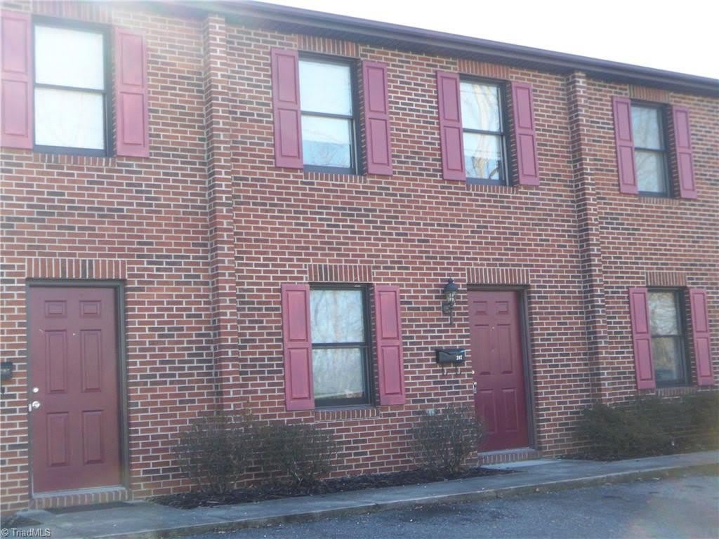 219 Worth Street – photo 1 of 12