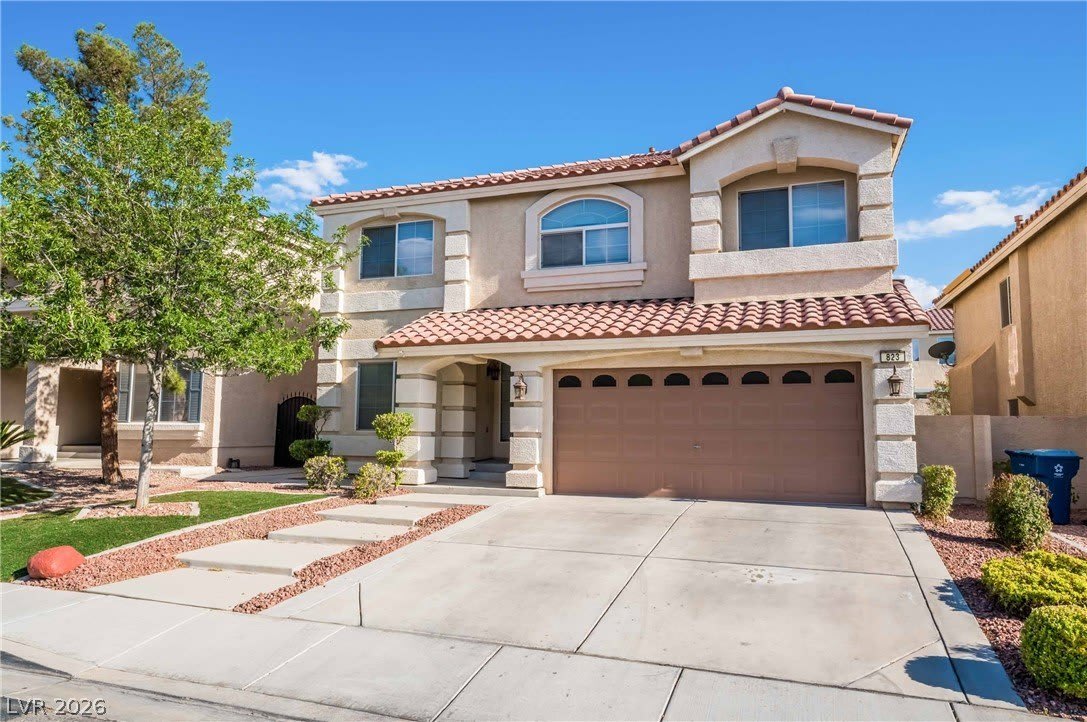 823 Beartooth Falls Court – photo 1 of 364