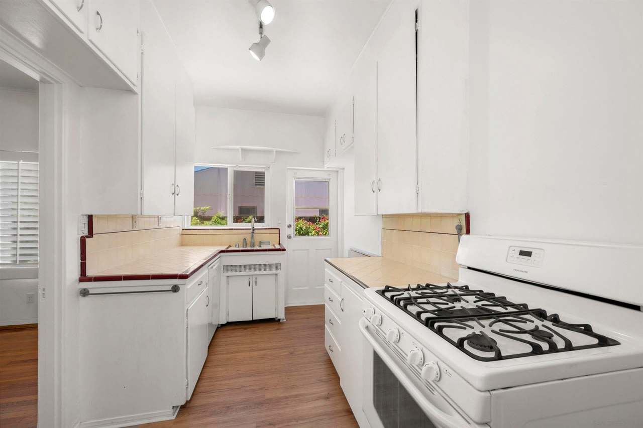 1428 Upas Street – photo 1