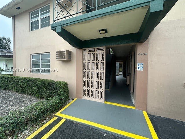 6430 W Flagler St – photo 1