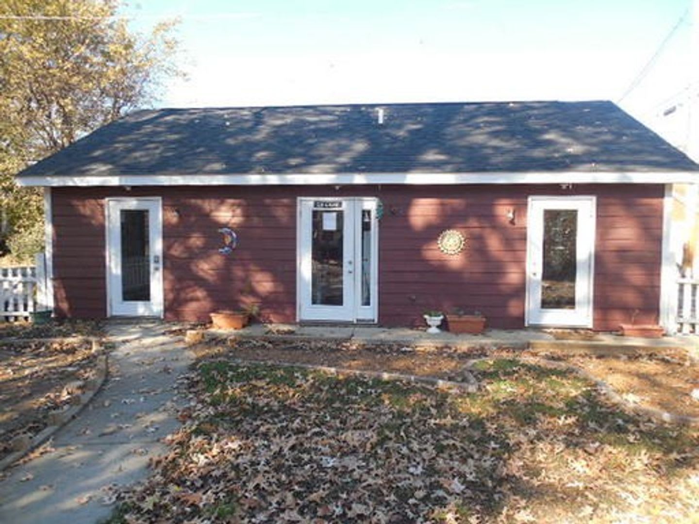 Madison Street Quarters – photo 1 of 19