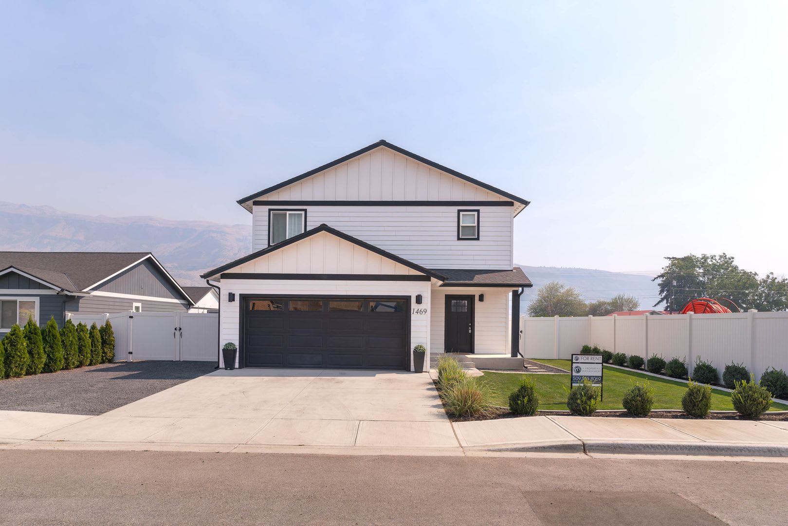 Spacious 3-Bedroom Home with 2-Car Garage – photo 1 of 16