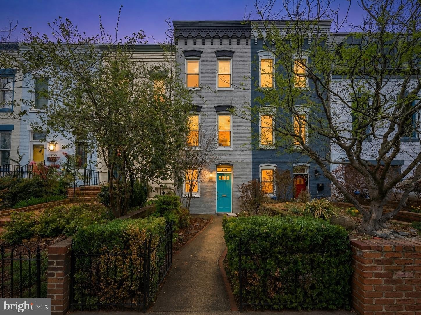 320 G Street SE – photo 1