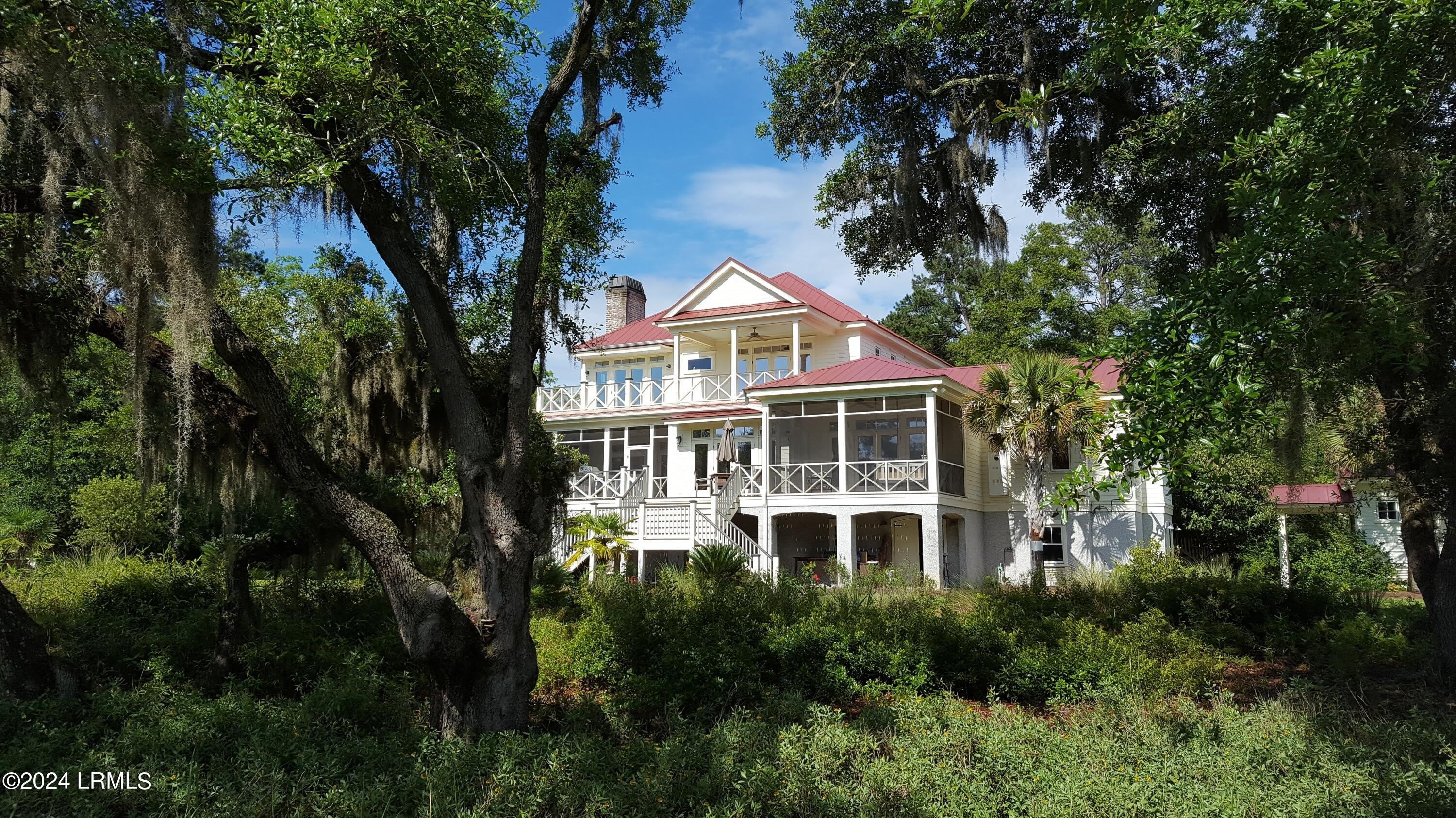 1 Bennett Point Drive – photo 1 of 393