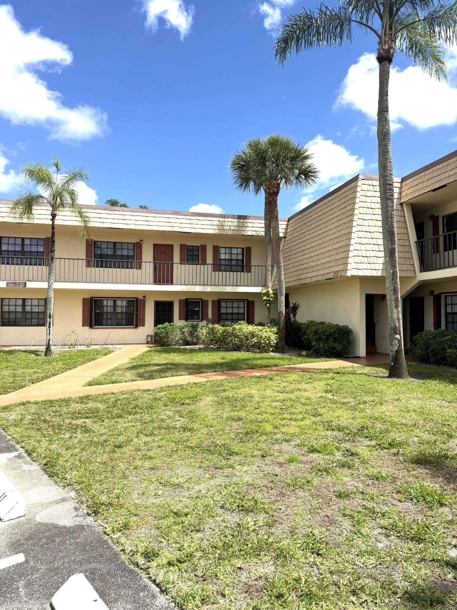 4121 Oak Terrace Drive – photo 1