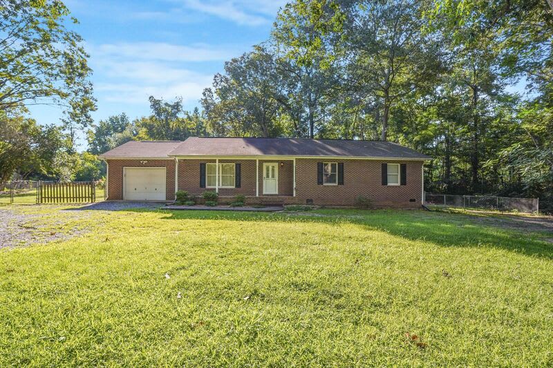 8170 Linda Lane – photo 1 of 33
