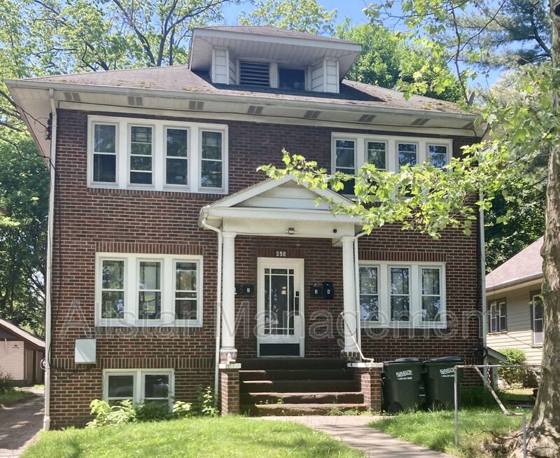 598 Blaine Avenue – photo 1