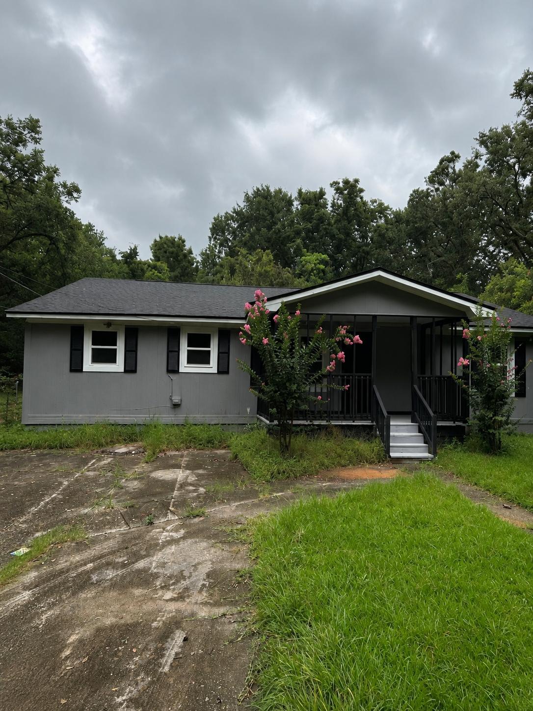113 Kathleen Street – photo 1 of 41