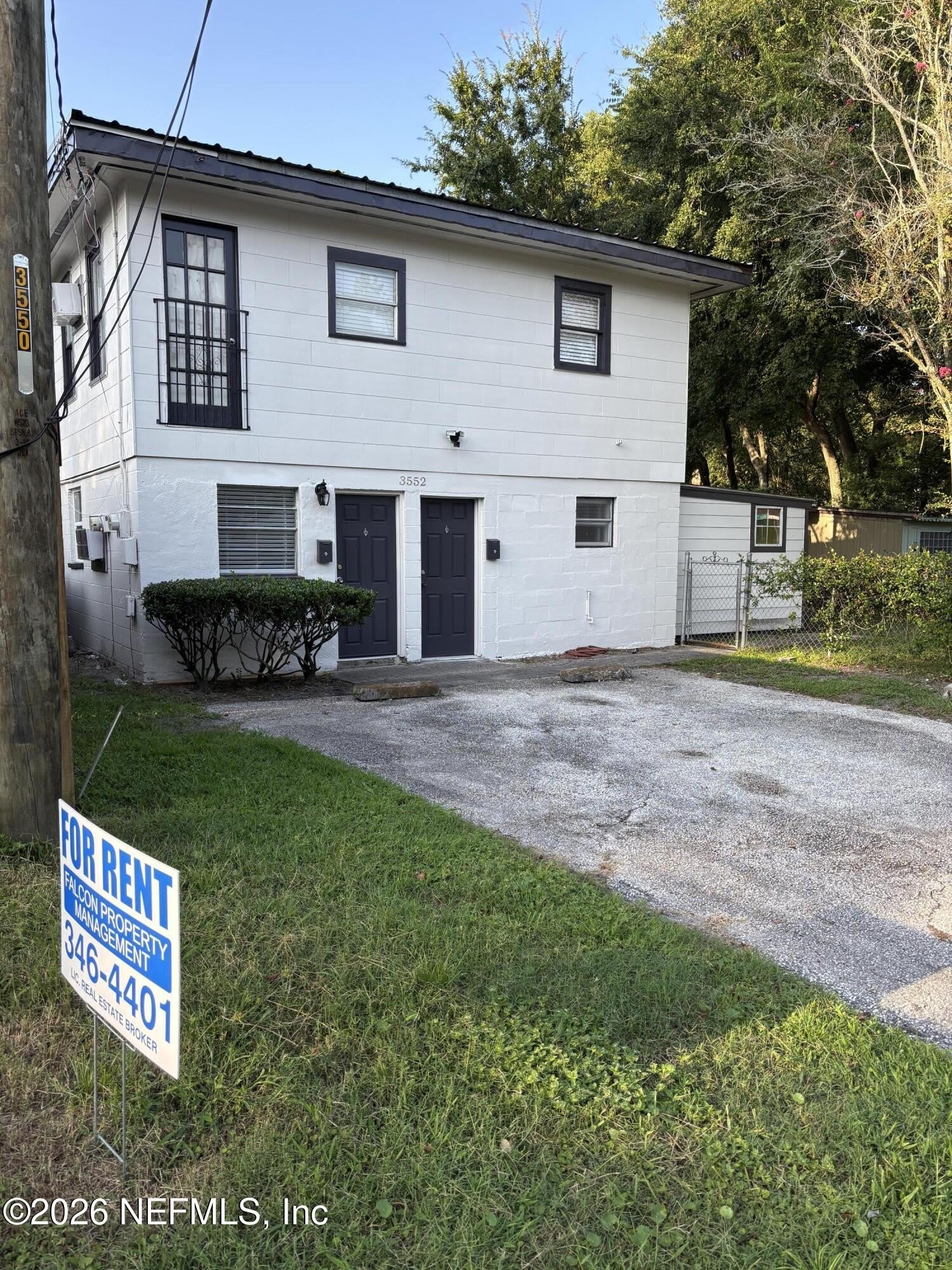 3552 COLLEGE Street – photo 1