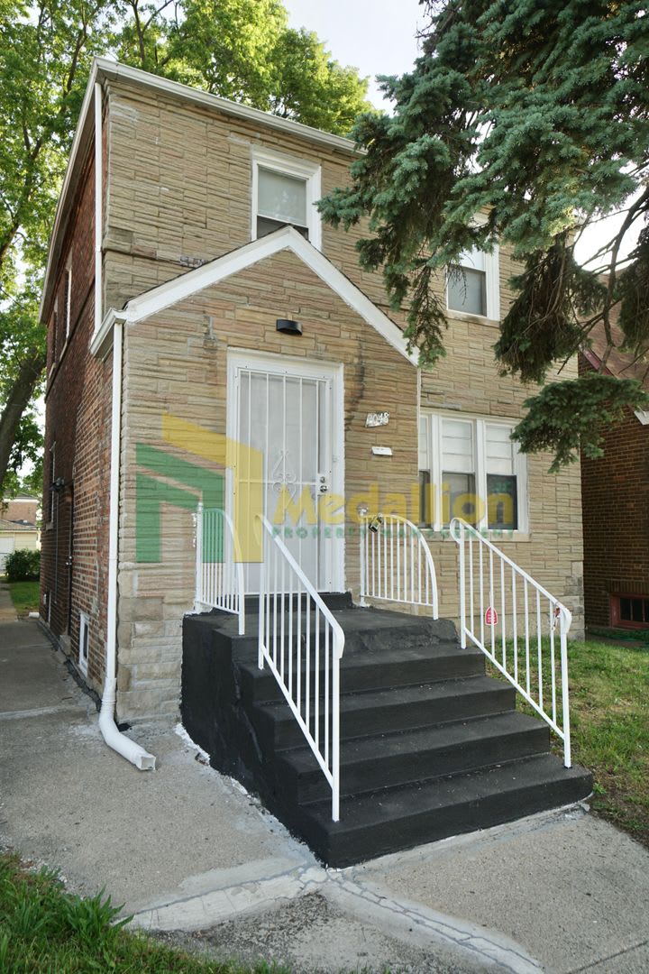 Updated 3 Bedroom Home With Finished Basement And Bonus Space – photo 1