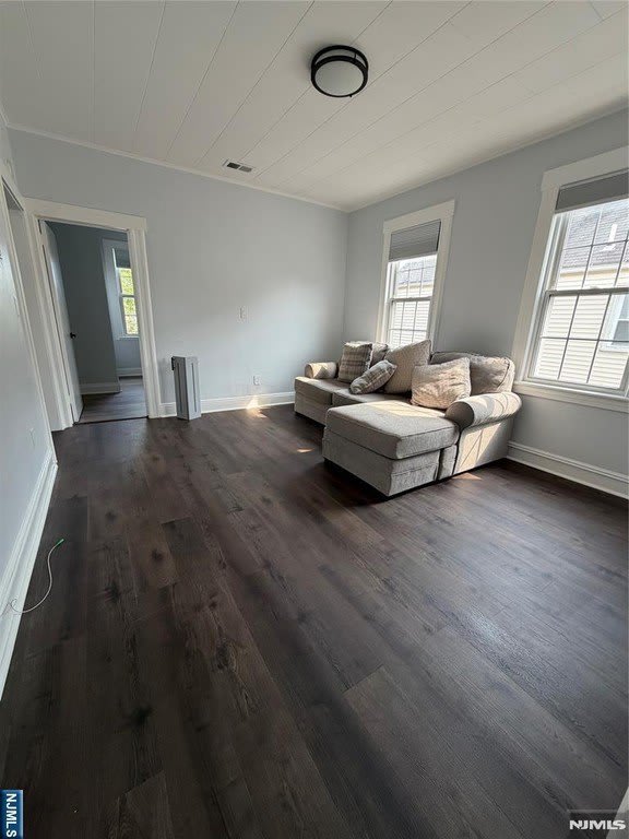 10 Edison Place – photo 1 of 7