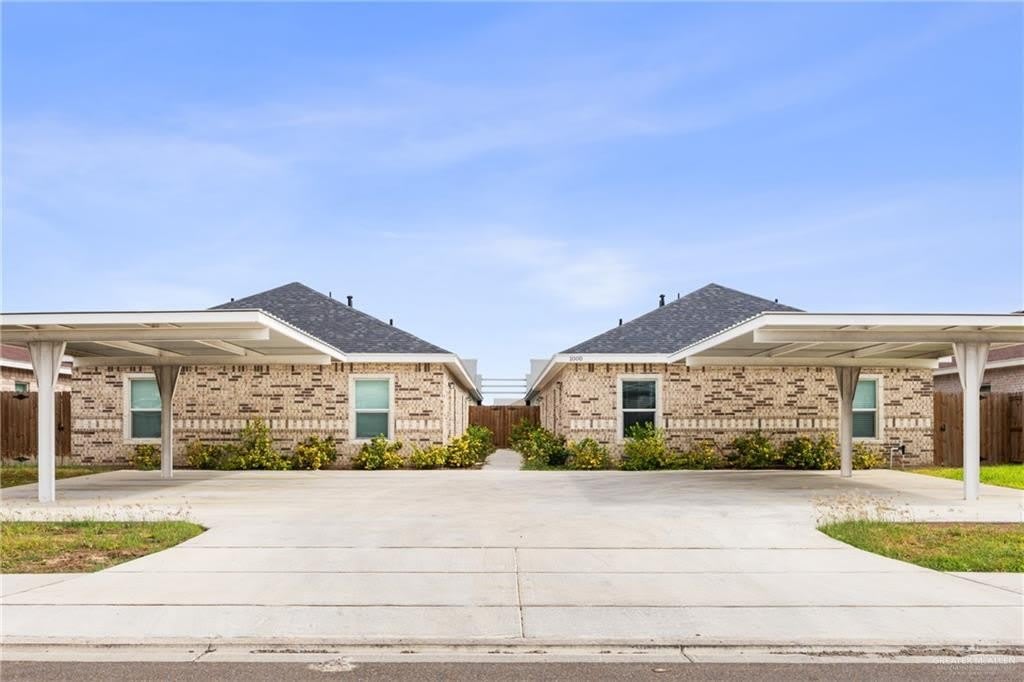1000 Kohala Avenue – photo 1 of 13