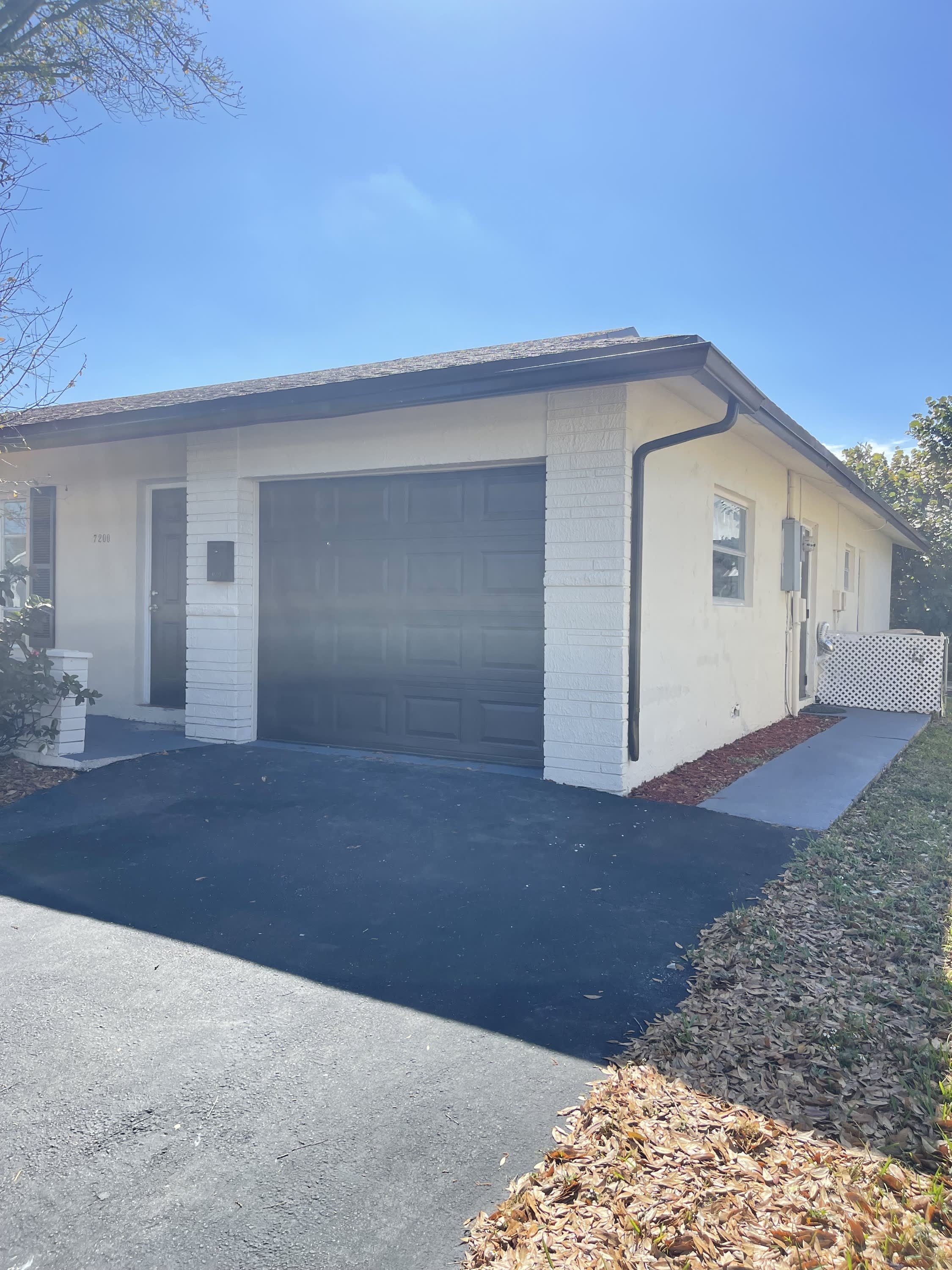 7200 Northwest 77th Street – photo 1