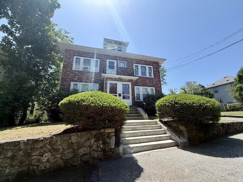 6 Silver Lake Ave – photo 1 of 31