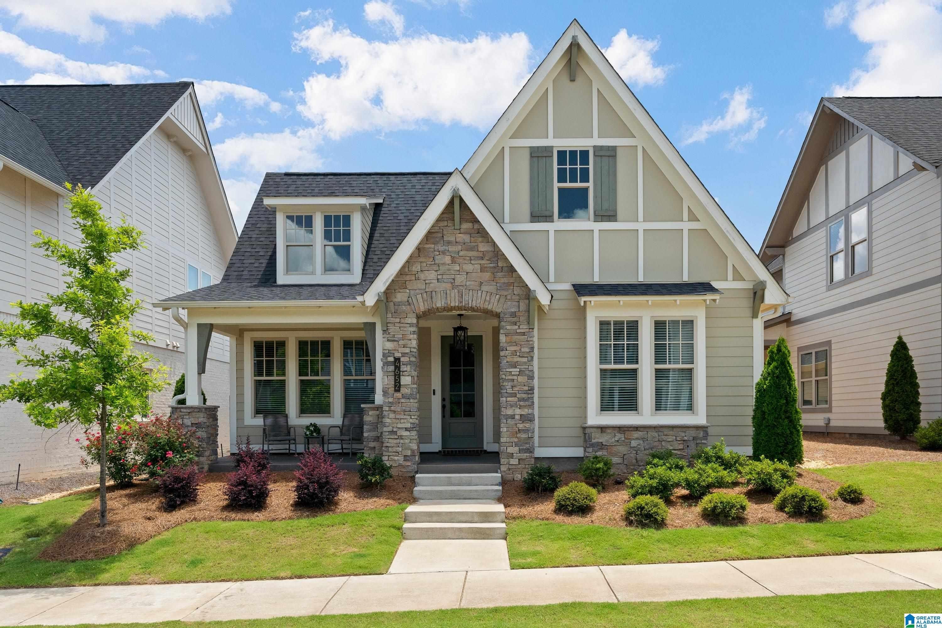 4652 SILAS AVENUE – photo 1
