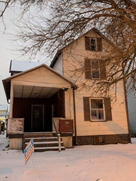 1133 Meadow Ave