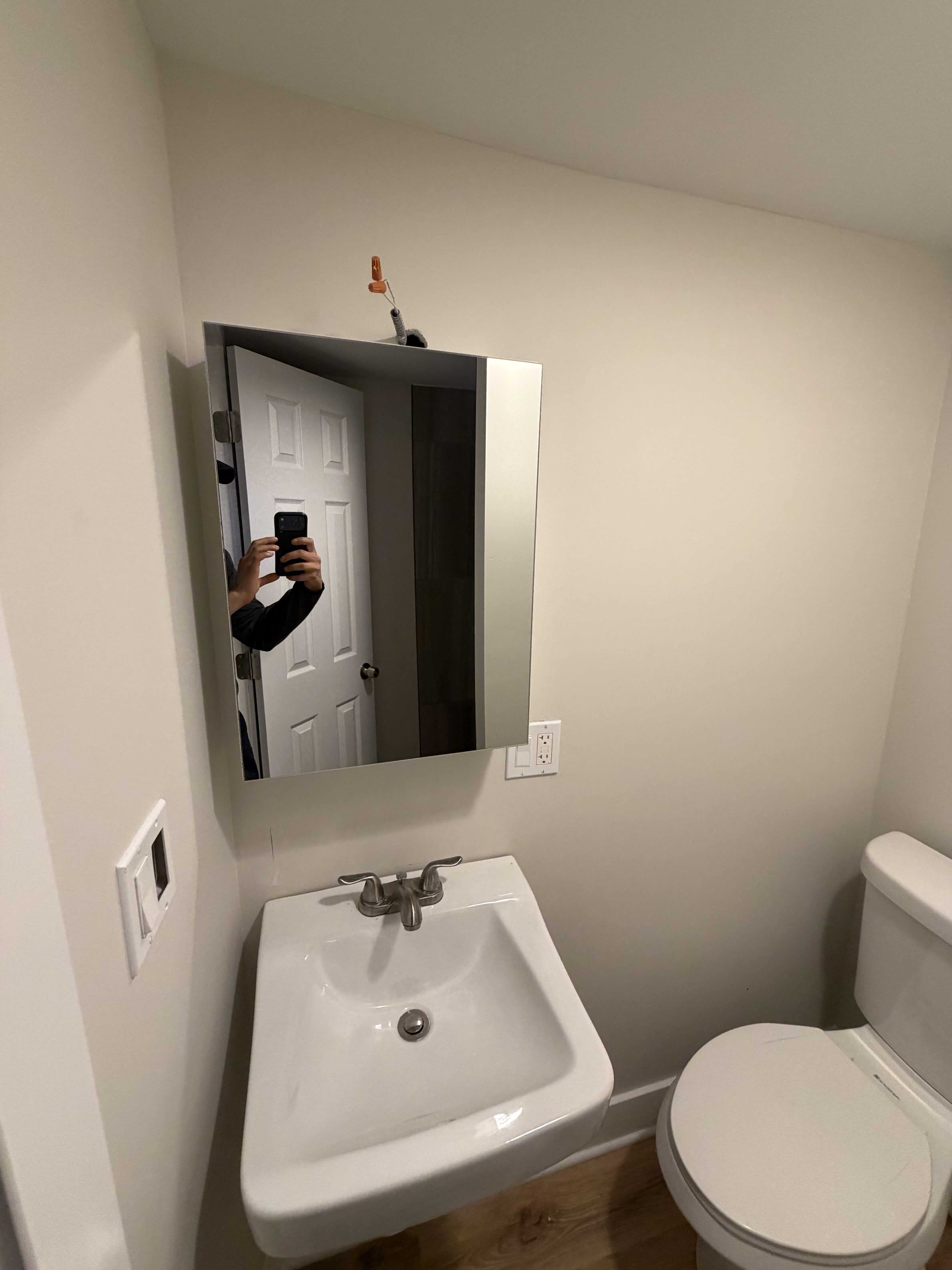 1147 West 17Th Street – photo 1