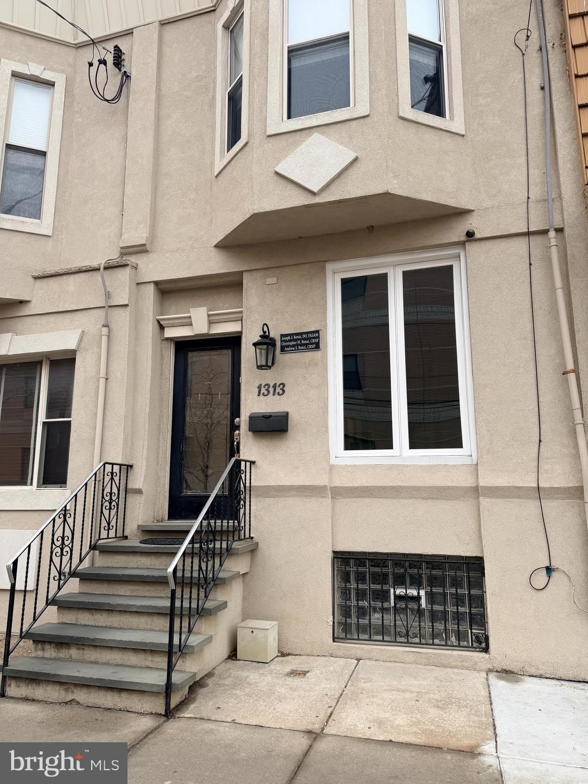 1313 WOLF Street – photo 1