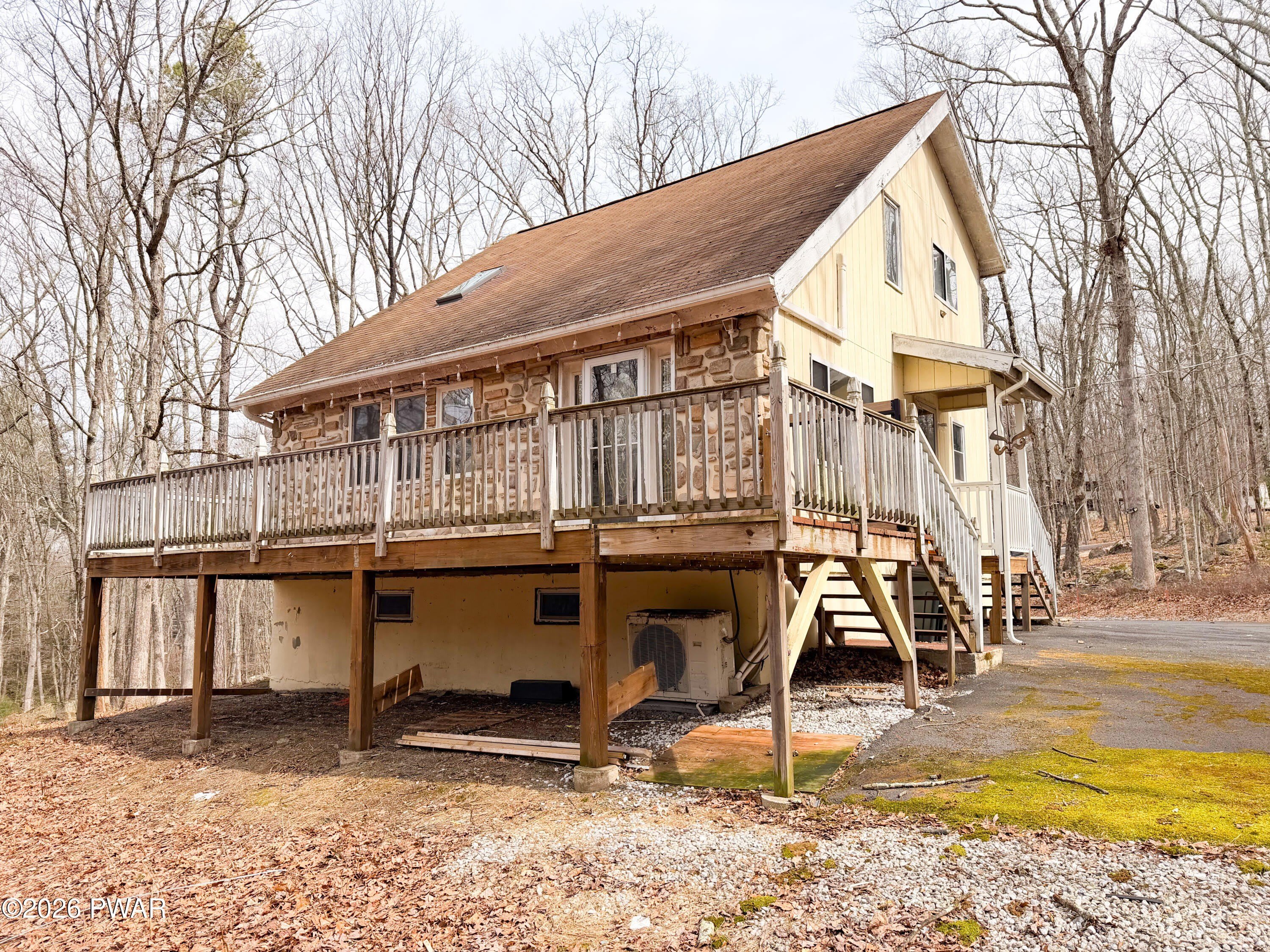 811 Hickory Court – photo 1 of 47