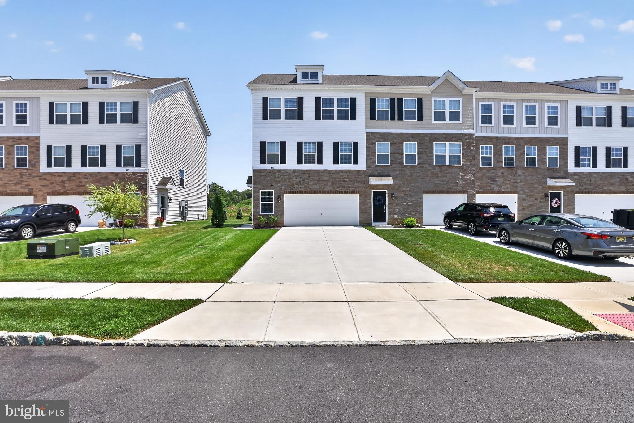 491 N PALACE Drive – photo 1