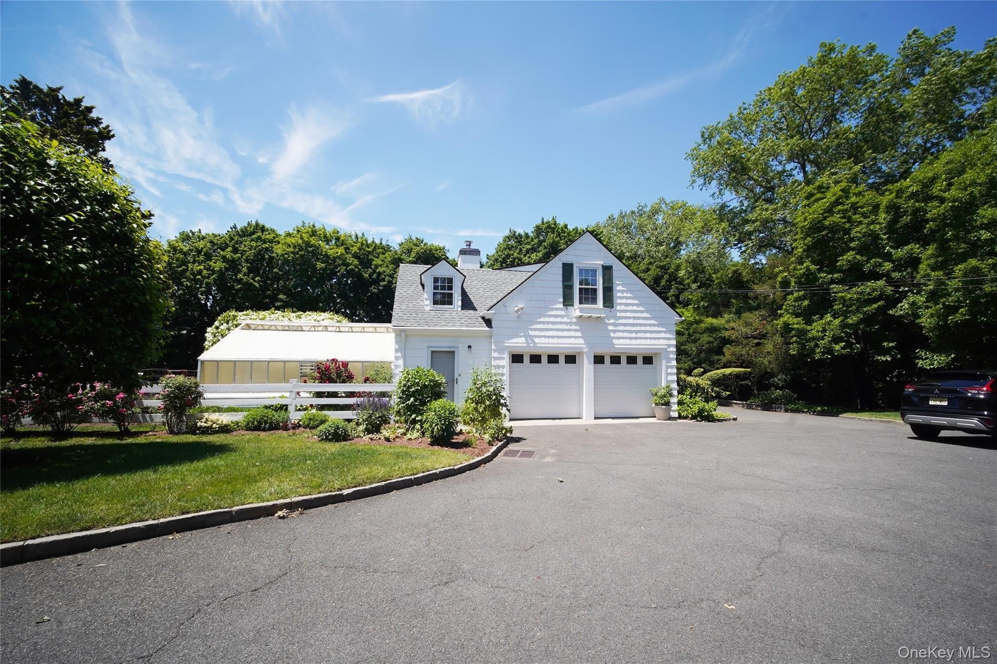 416 Ridgeway – photo 1