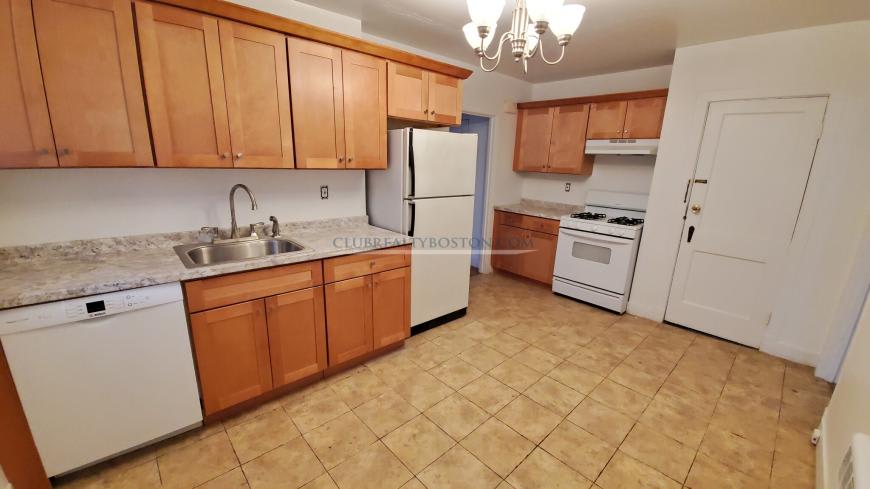 23 Brock St. – photo 1