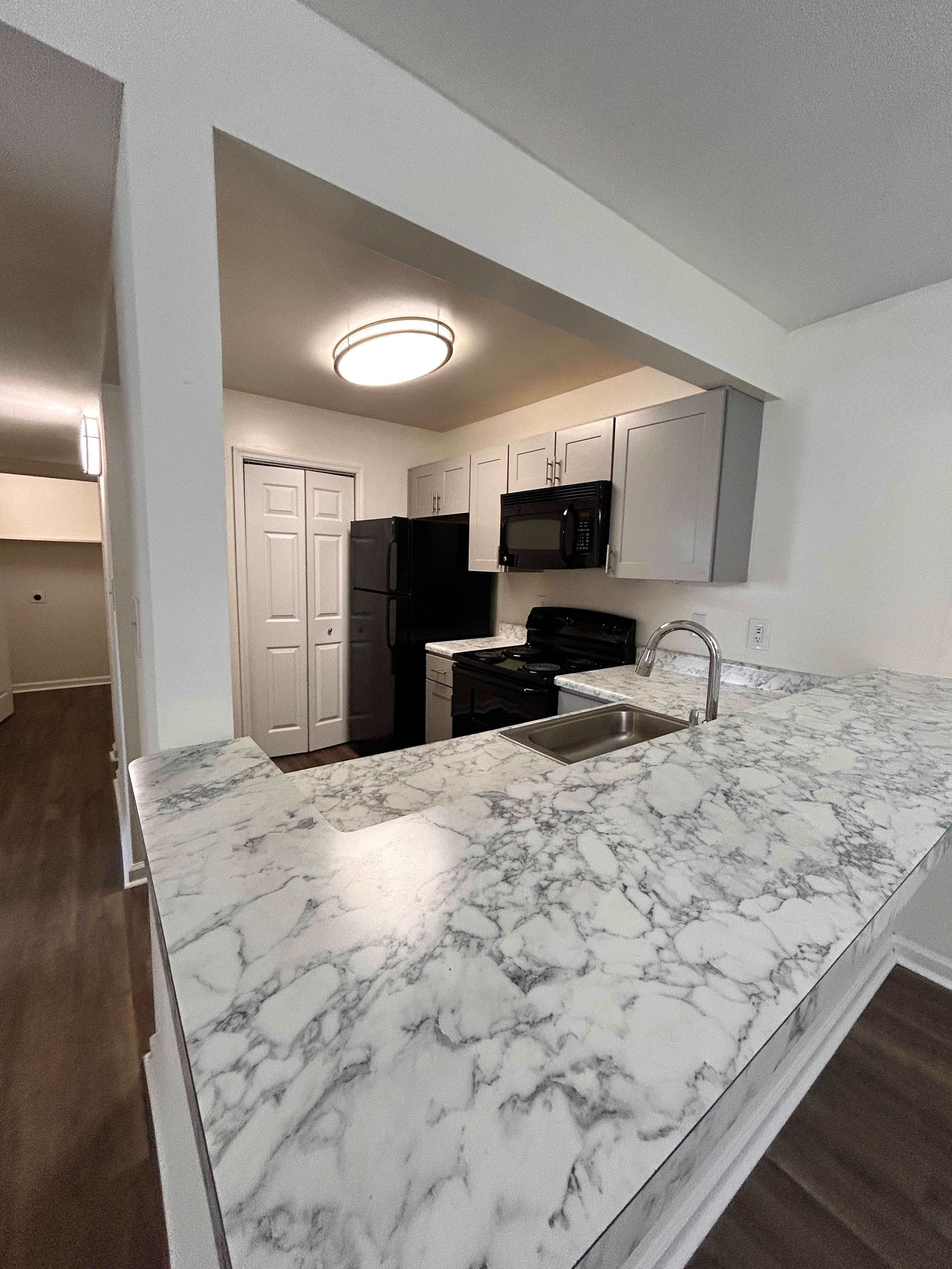 1155 Fords Pointe Circle – photo 1 of 7
