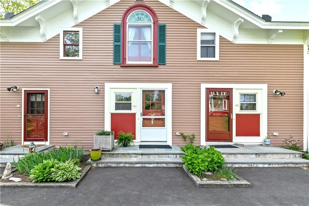 97 Narragansett Avenue – photo 1