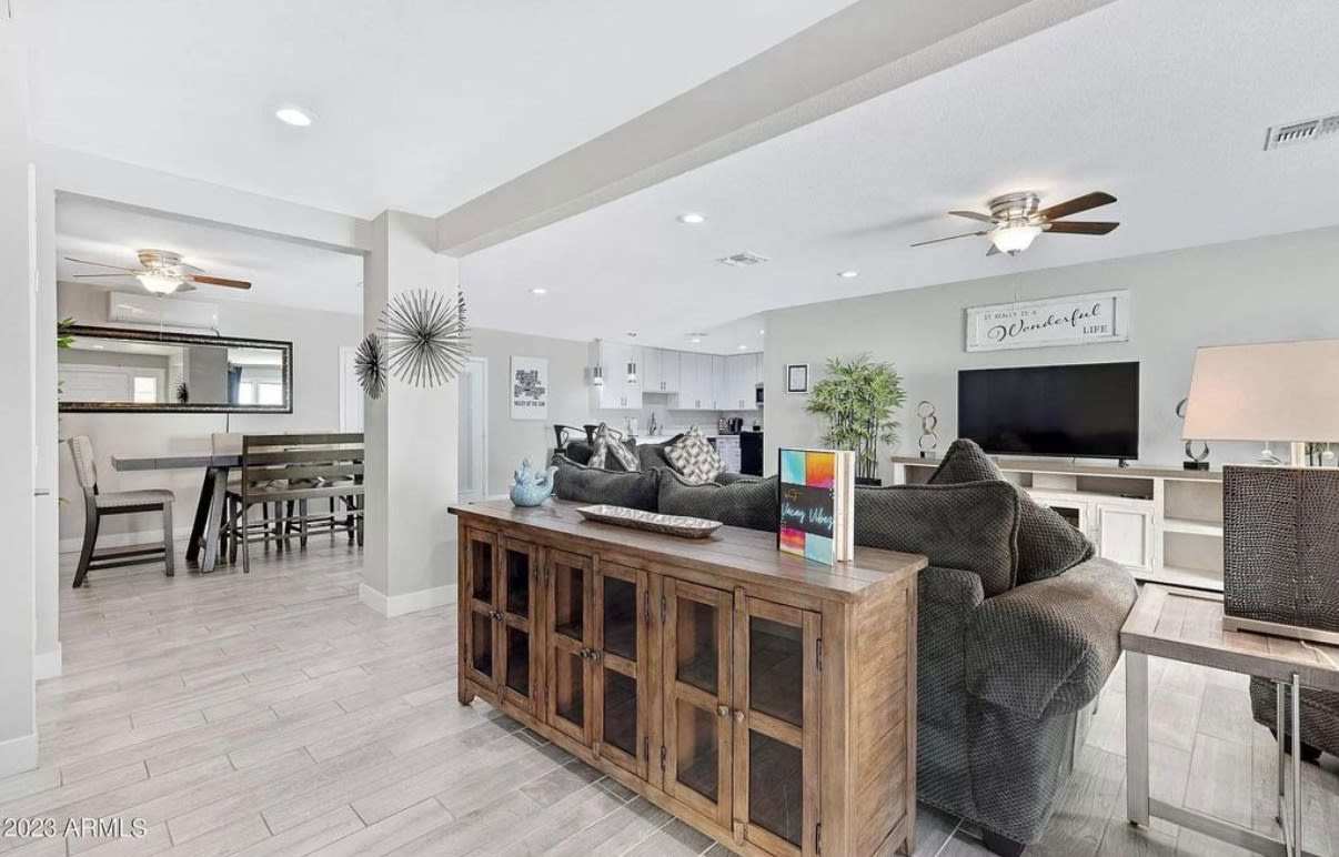 1834 East Alameda Drive – photo 1