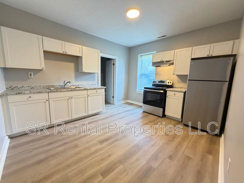 243 S Main St – photo 1 of 16