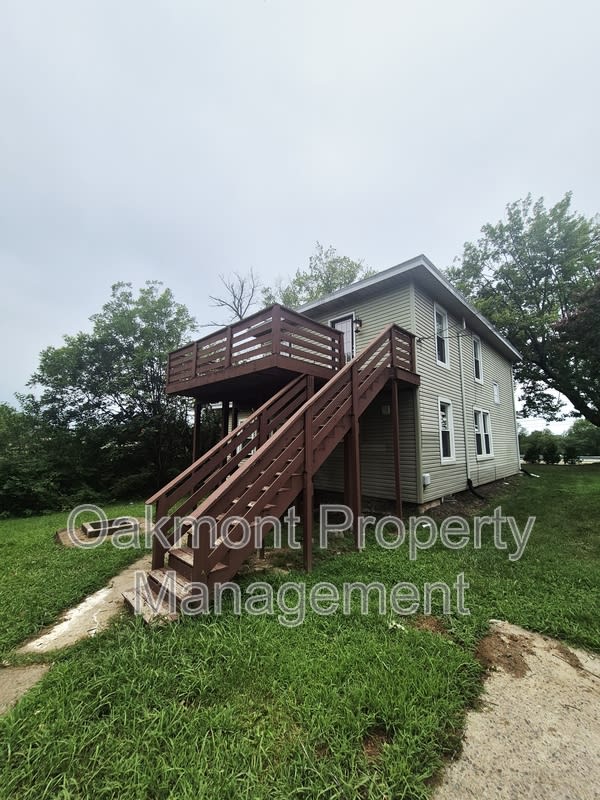 110 Phelps Road B – photo 1 of 18