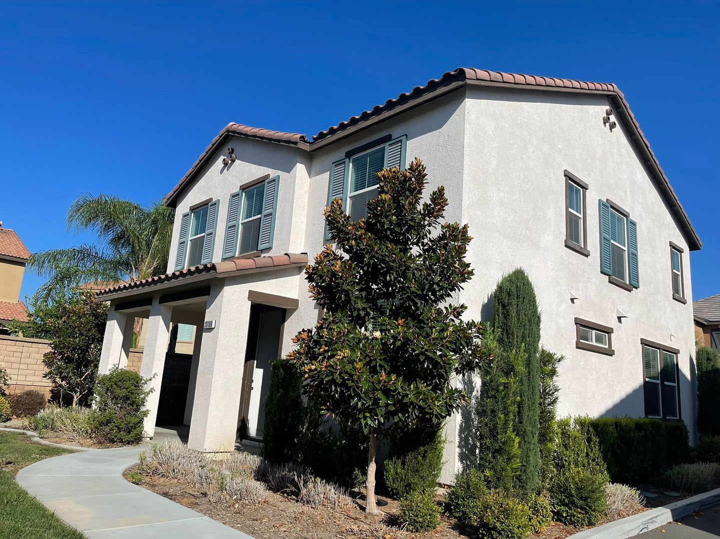 4 Bedroom home for leasing in Eastvale – photo 1 of 19