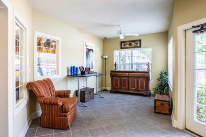 810 E Slaughter Ln, #110 – photo 1 of 10
