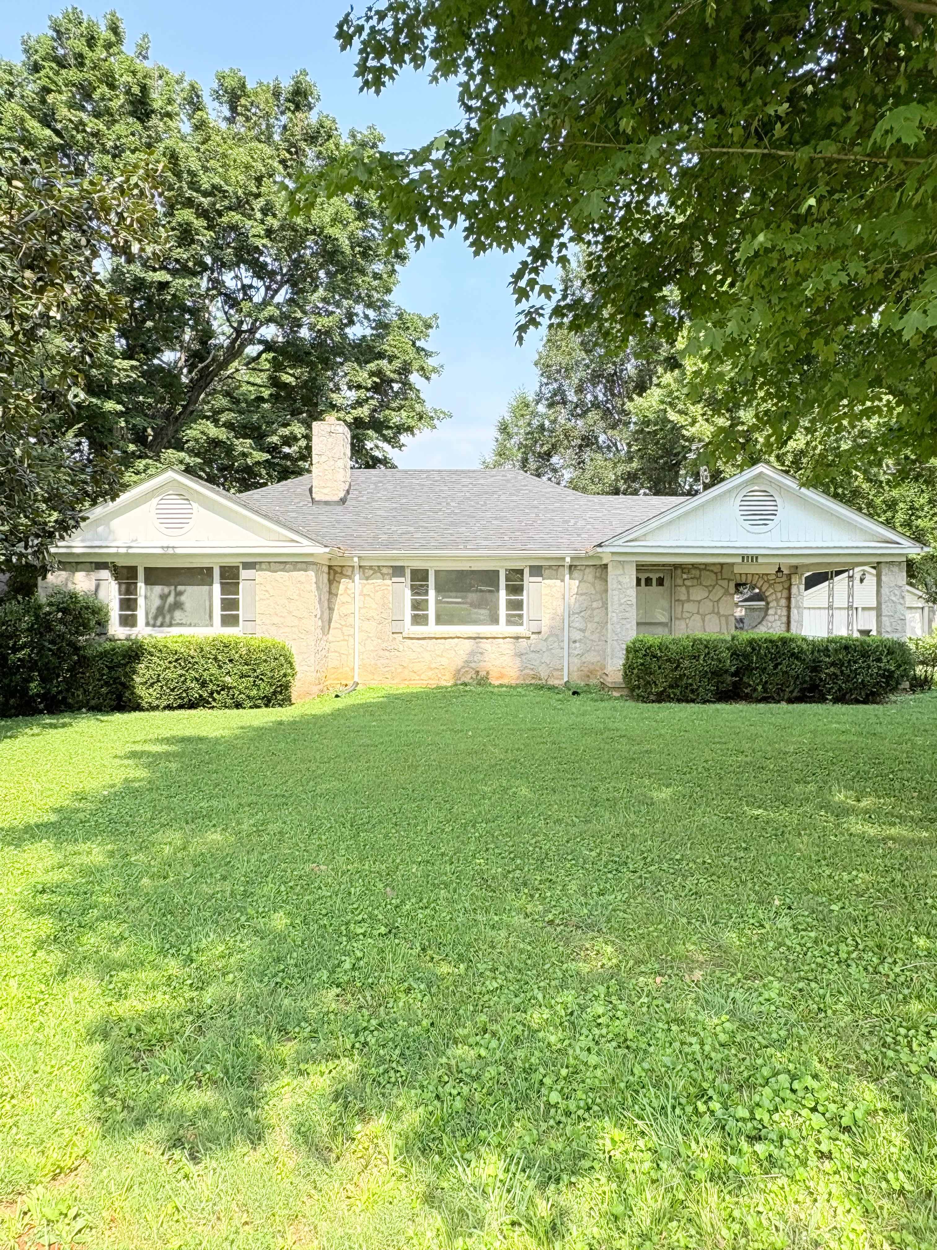 1573 Three Springs Rd – photo 1 of 16
