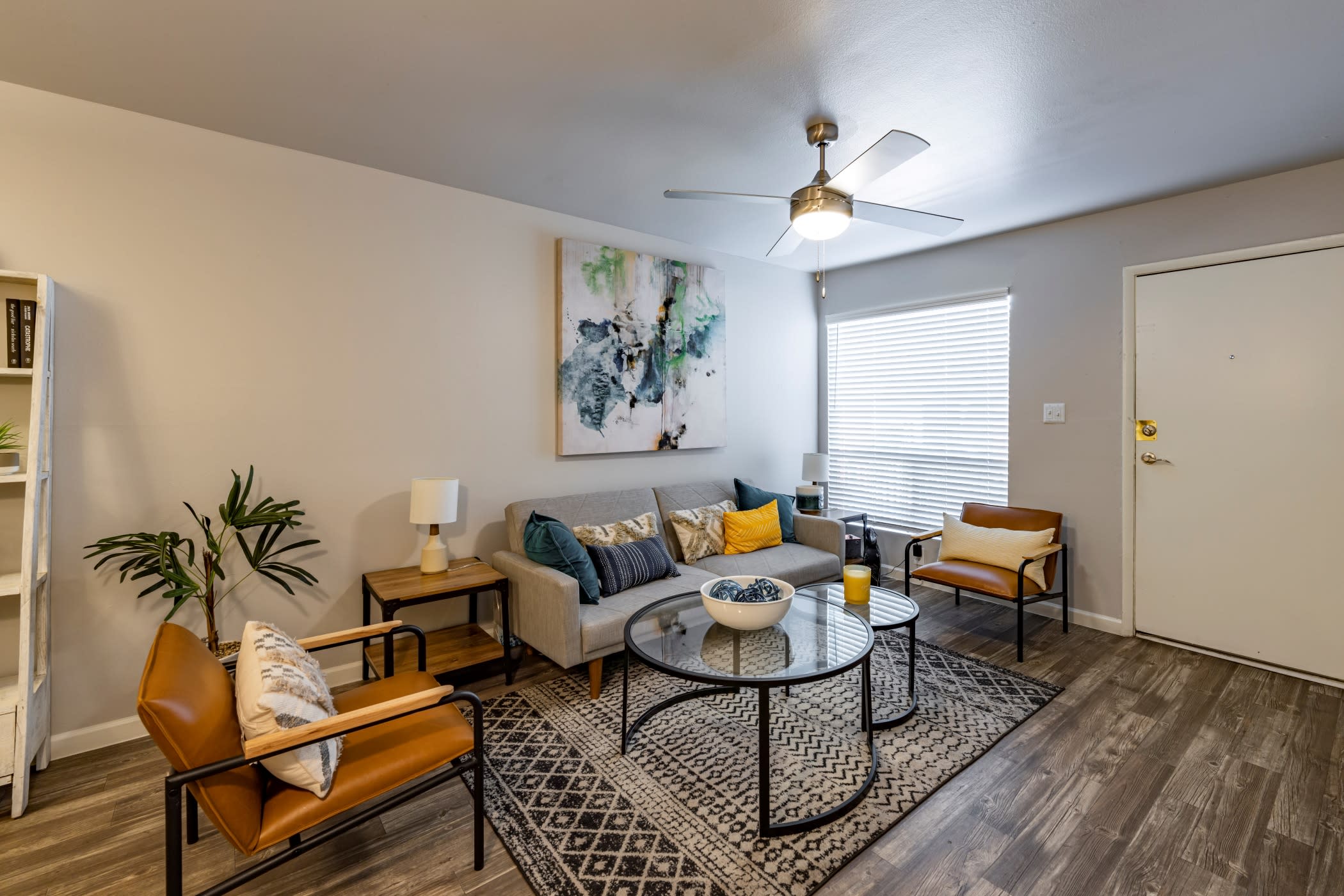 Arches Apartment Homes – photo 1