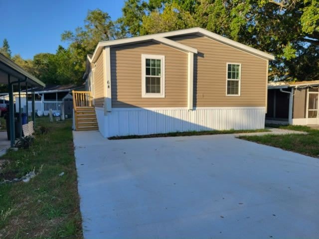 13618 N Florida Avenue – photo 1 of 7