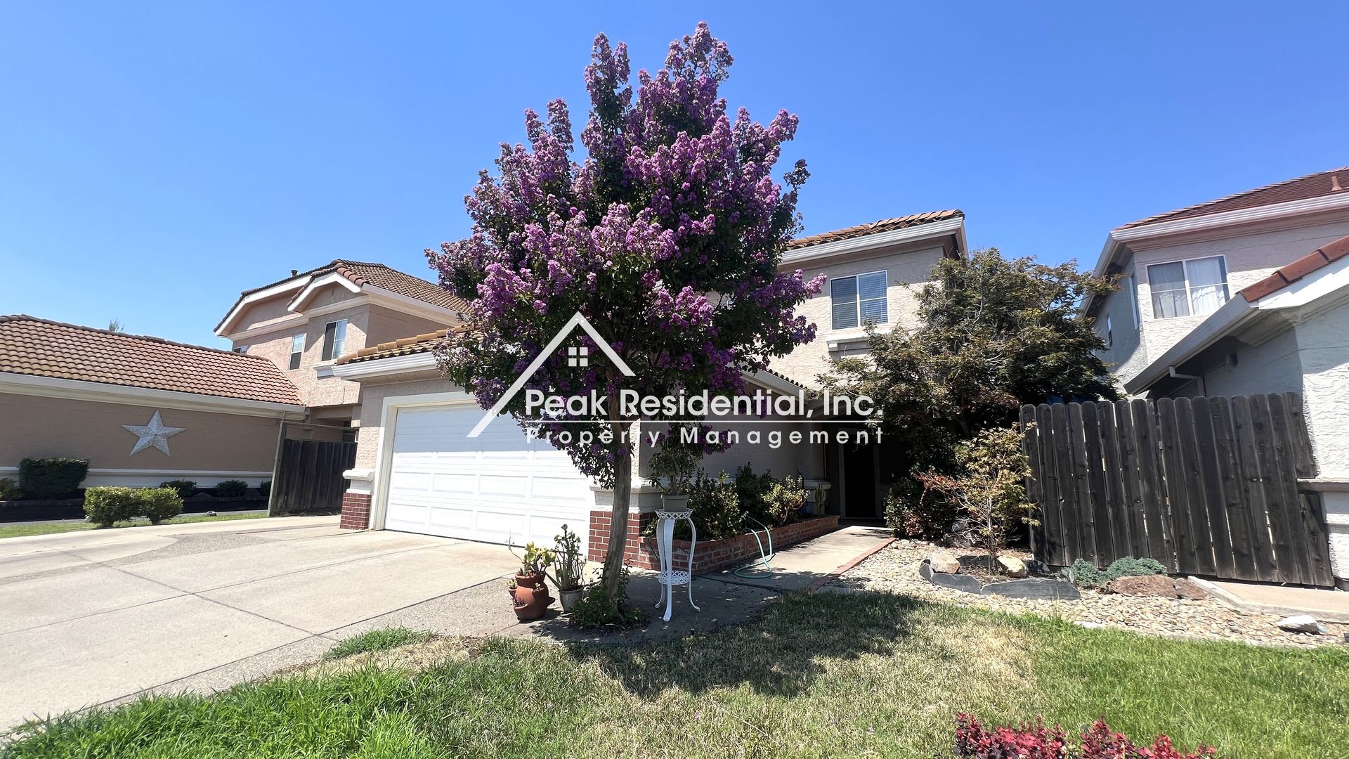 Very Nice 4bd/3ba Roseville House With 2 Car Garage And Pool! – photo 1