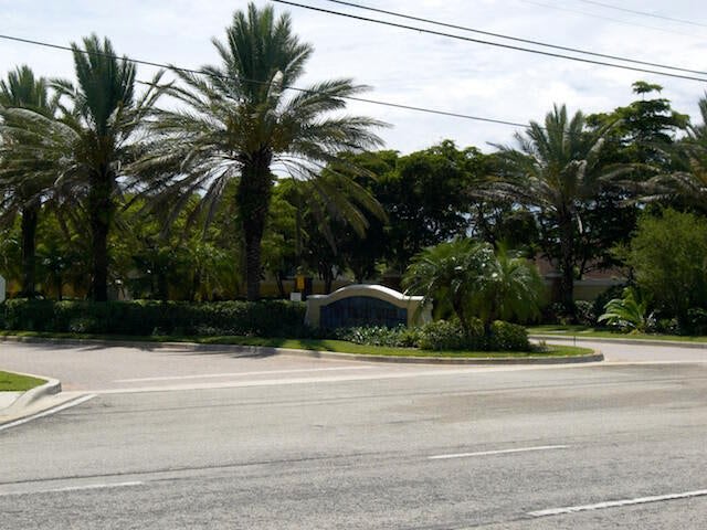 160 Yacht Club Way – photo 1 of 10