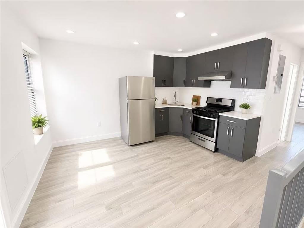 184 Battery Avenue – photo 1
