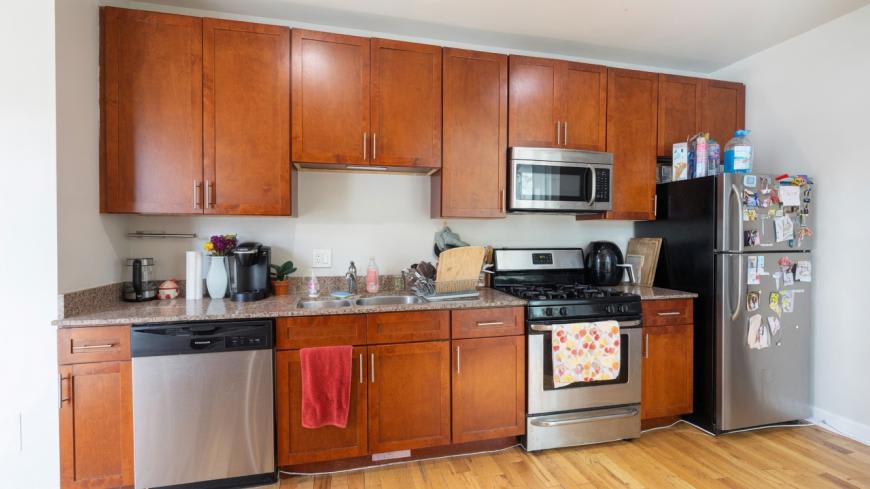 2046 W Touhy Ave – photo 1