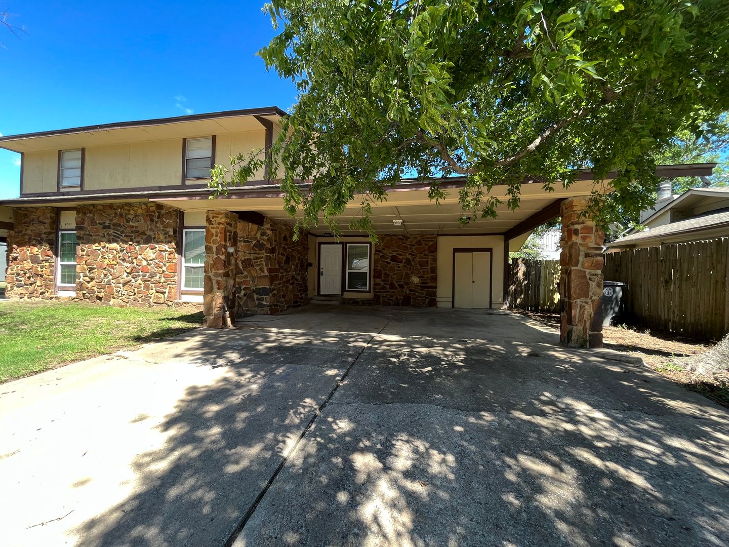 3 bedroom 2 bath! – photo 1